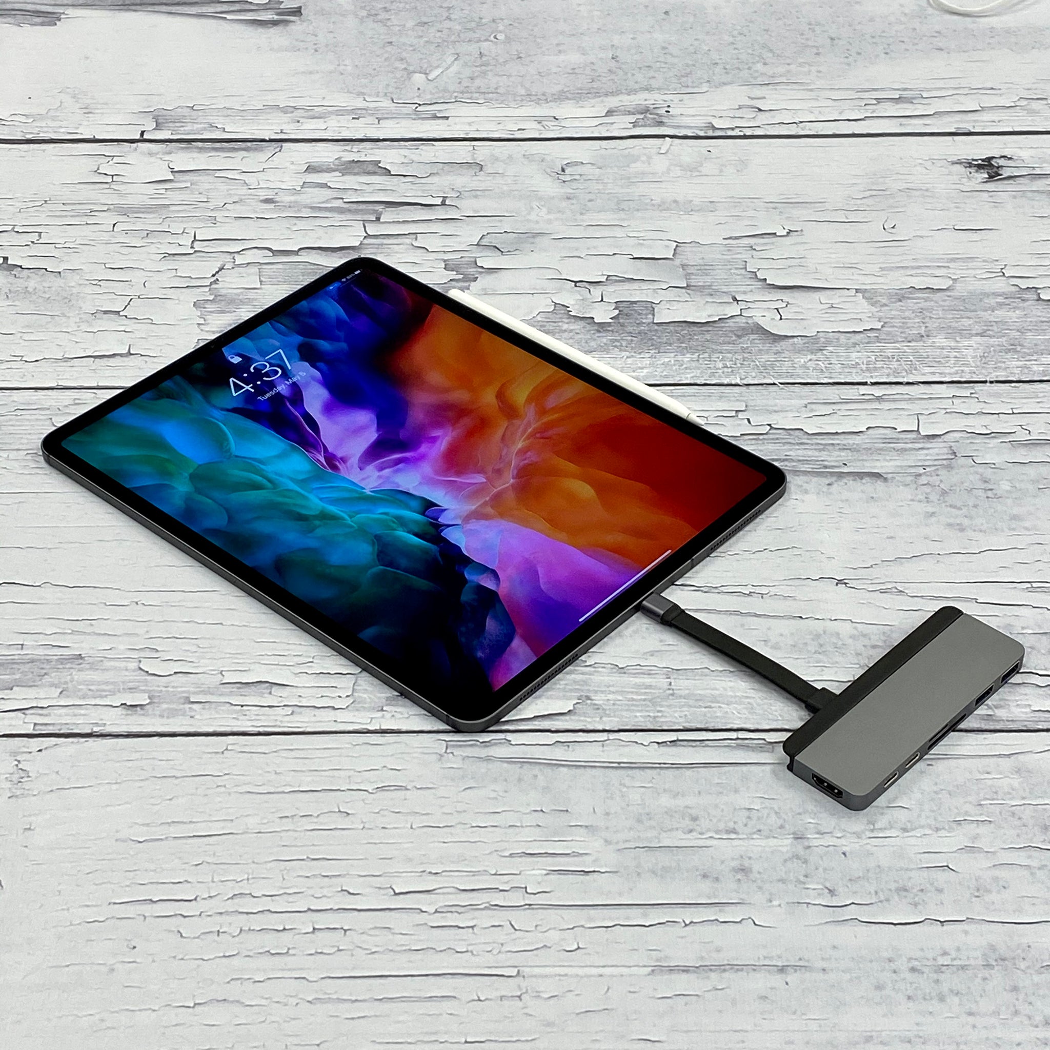 New 2020 HyperDrive DUO 7-in-2 USB-C Hub with iPad Pro